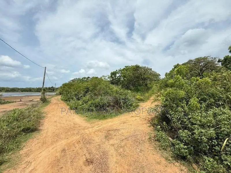 Beach Land for Sale In Tangalle