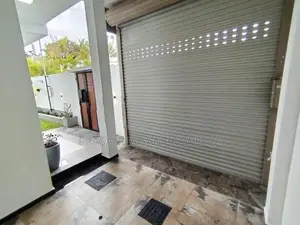 Brand New solid Modern 2 Story House-piliyandala