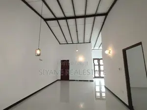 Modern House for Sale in Athurugiriya