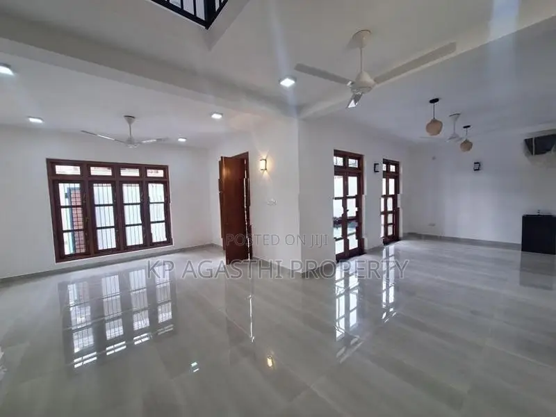 Luxury House for Sale Boralesgamuwa