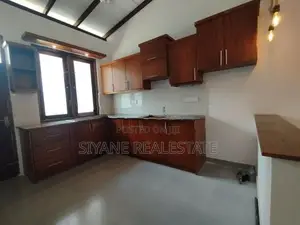 Modern House for Sale in Athurugiriya