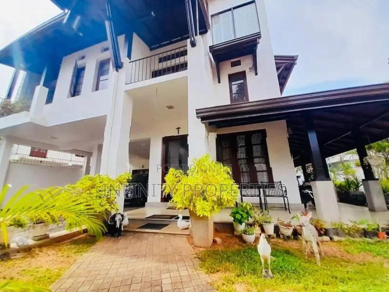 Designed 03 Story House With 18 P Sale In Ethulkotte