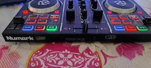 Numark party mix console