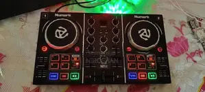 Numark party mix console