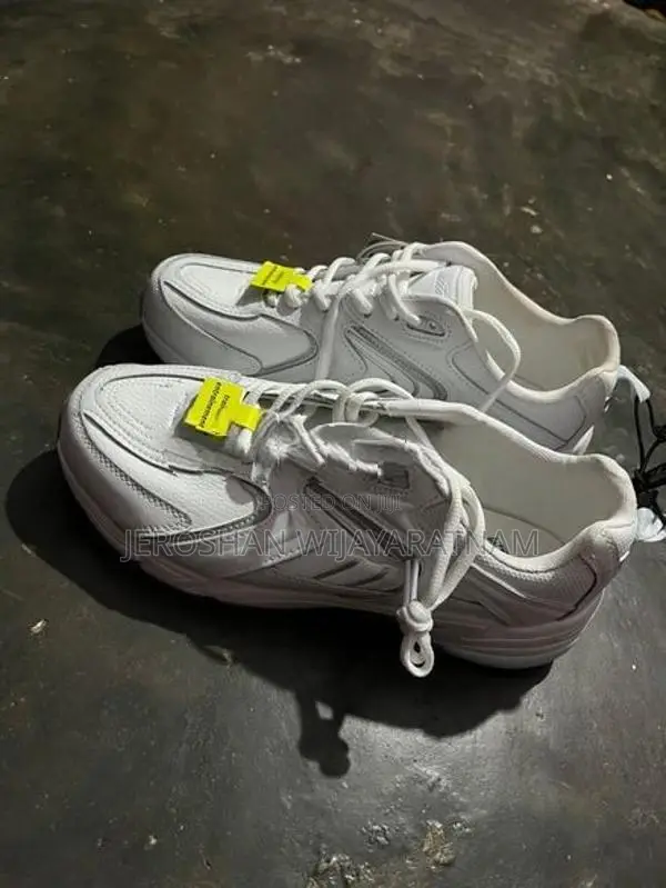 Avia shoes