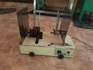 හදුන්කුරු Machine