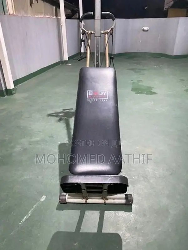 Body Weight Lifting Machine