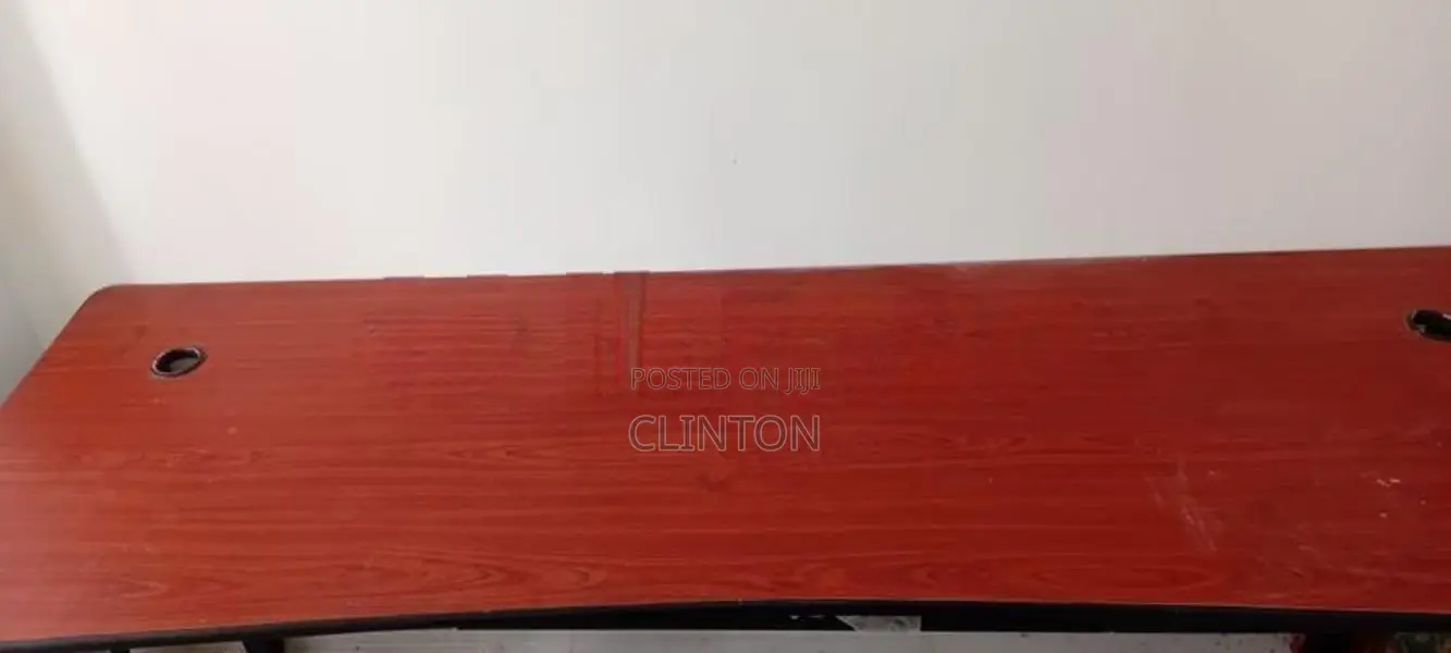 Computer table