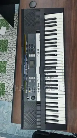 Yamaha E243 Keyboard