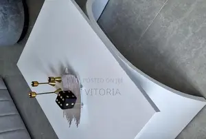 MAHAGONY WHITE COFFEE TABLE