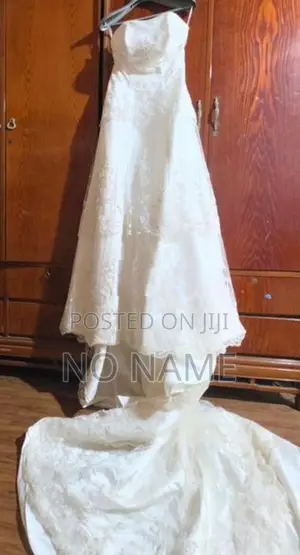 wedding dress