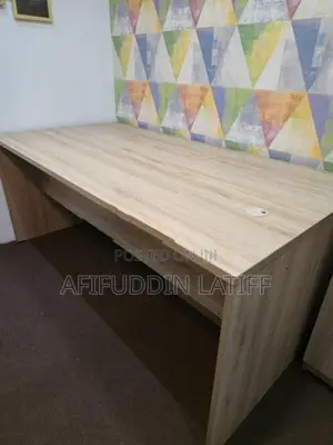 Damro Executive Table