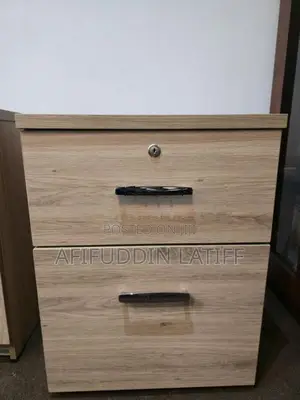 Damro Executive Table