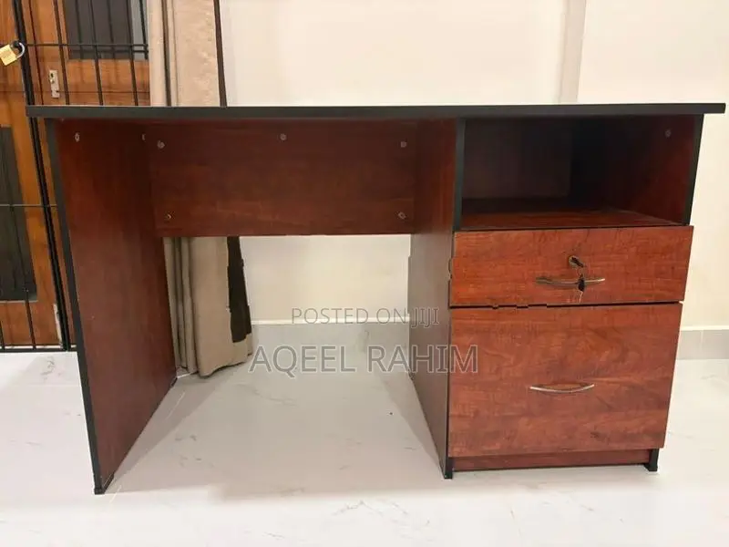 Mdf Office Table