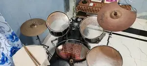 Yamaha Drum Set