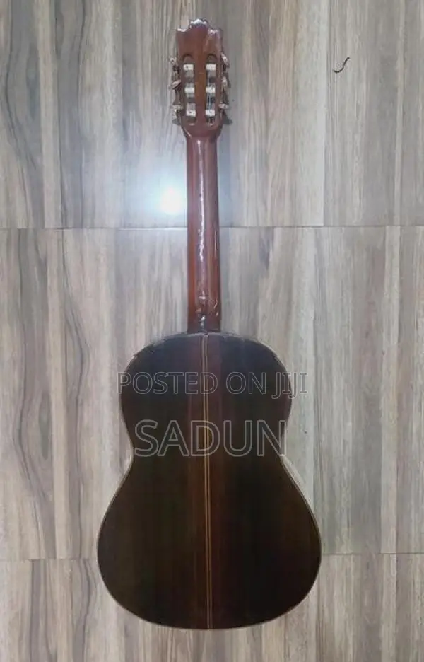 Yamaha Guitar