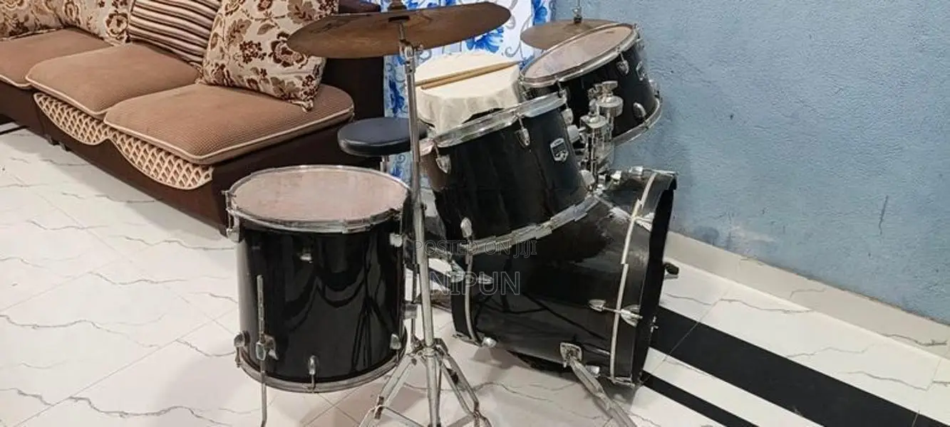 Yamaha Drum Set