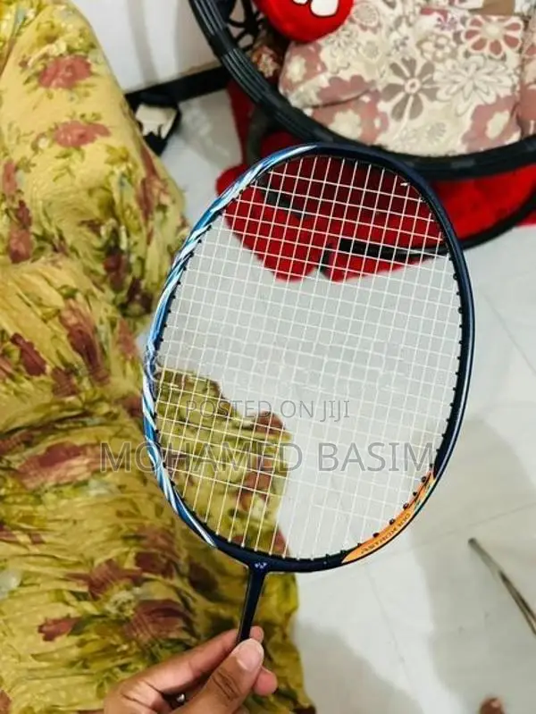 Yonex astrox 100zz