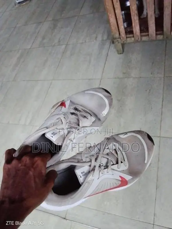 Nike Quest 4