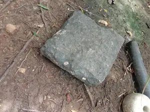 பழமையான கிரானைட் கல் (கருங்கல்)பொருட்கள் (2)