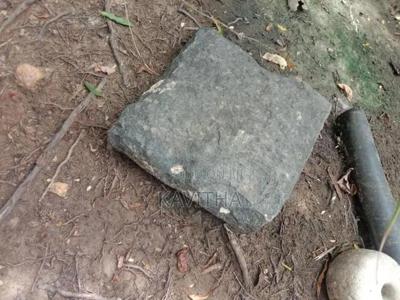 பழமையான கிரானைட் கல் (கருங்கல்)பொருட்கள் (2)