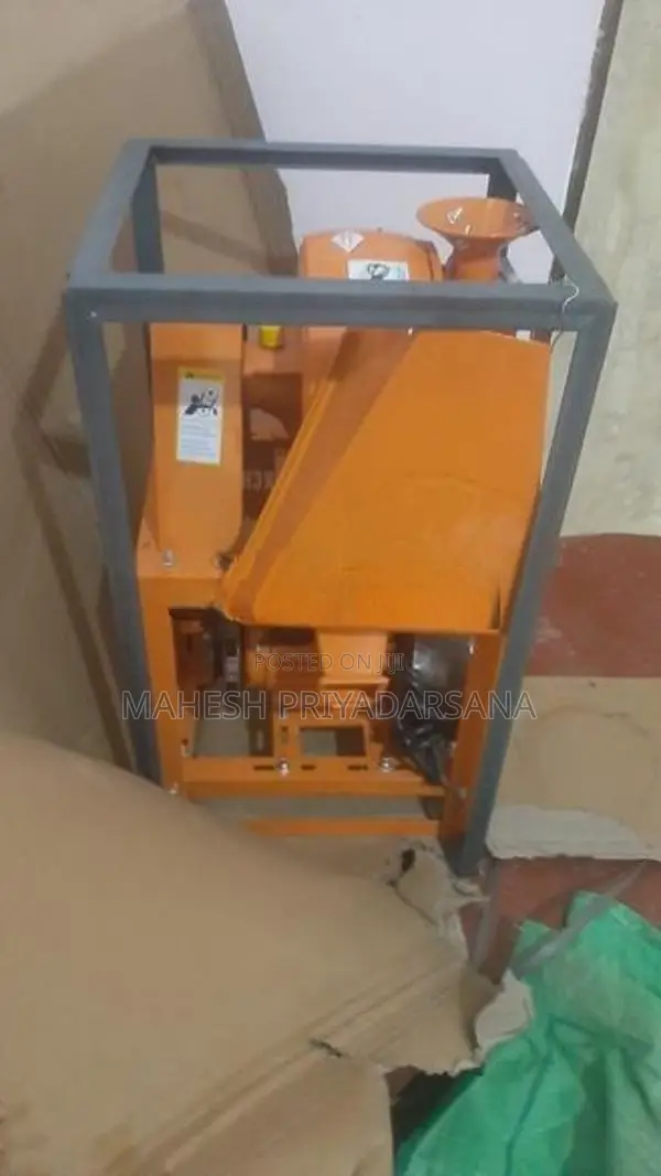 කුළුබඩු ඇඹරන යන්ත්‍රය