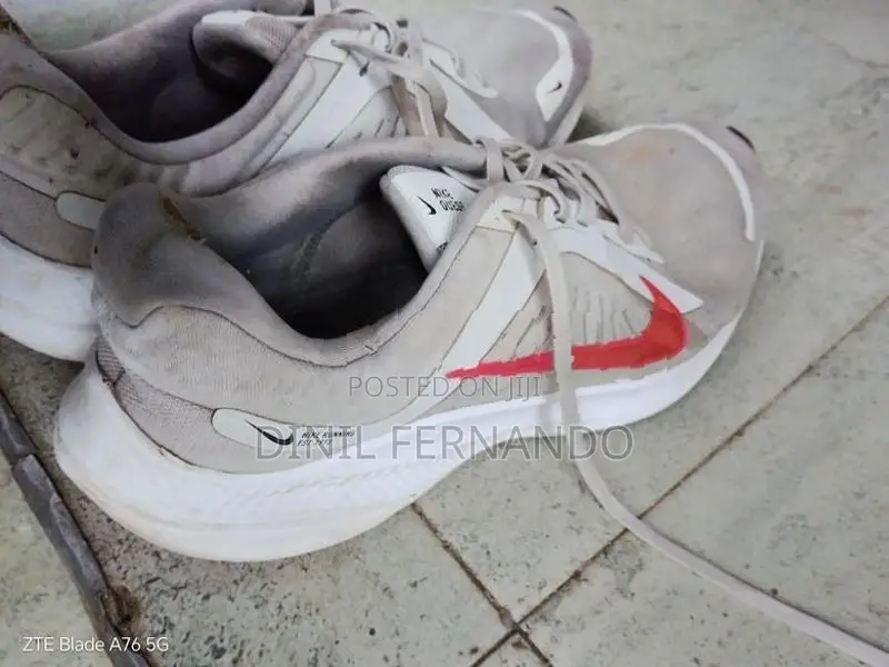 Nike Quest 4