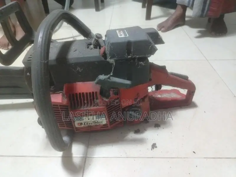 Chain Saw Machine