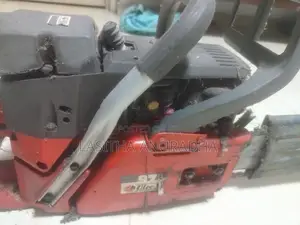 Chain Saw Machine