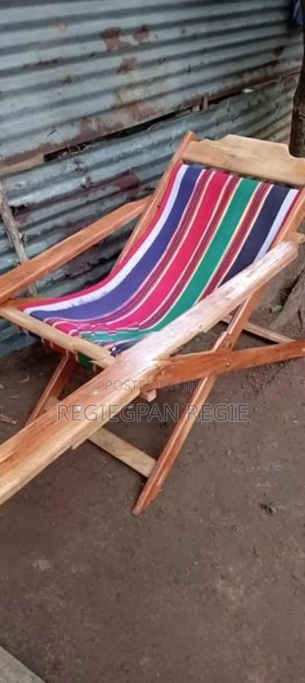 Wooden Easy Chair
