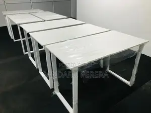 White steel leg table (099)