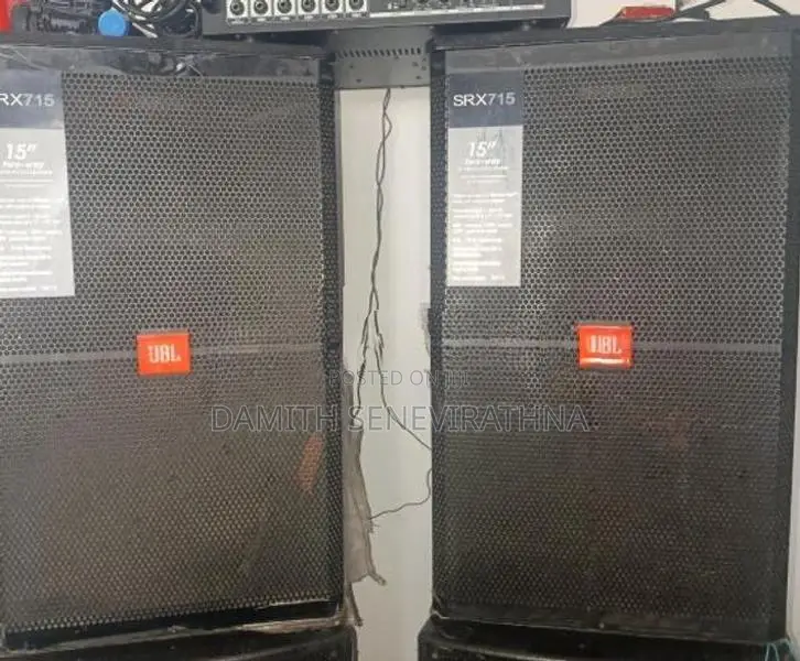JBL SRX715 Sounds