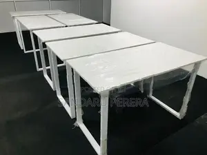 White steel leg table (099)