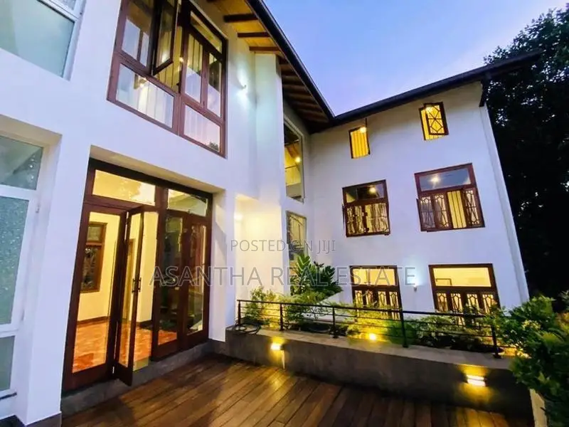 (AF501) New luxury 04 story House Sale At Battramulla