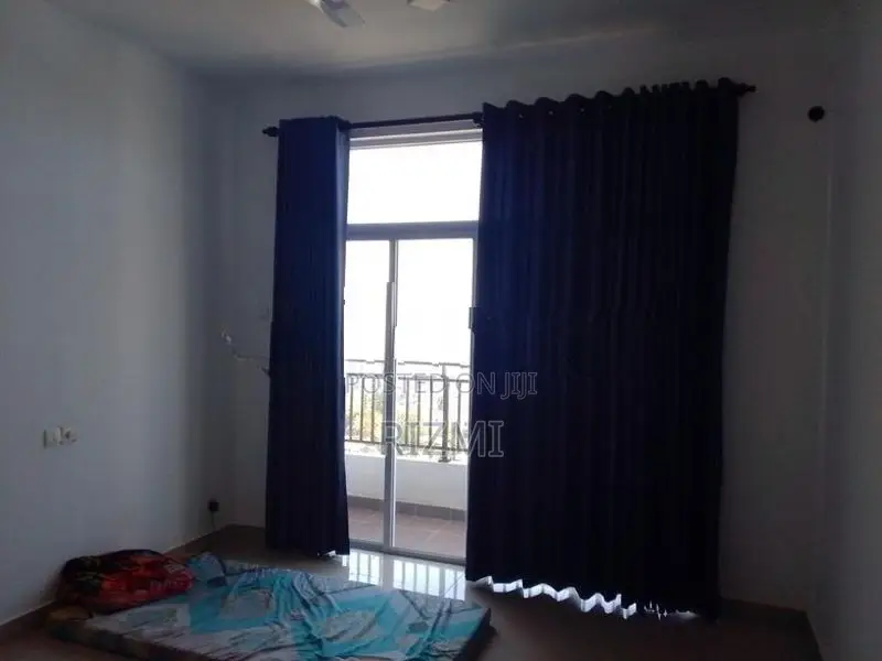Brand New Higher Floor 1900sq 4BR Luxury Apartment Sale in Dehiwala