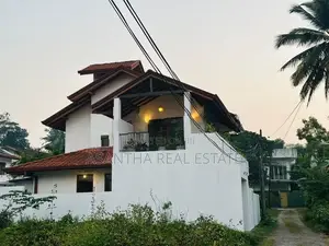 02 Stores House for Sale Temple Road Maharagama