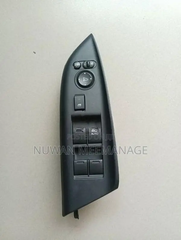 Honda Vezel GP5 Power Shutter Master Switch Passenger