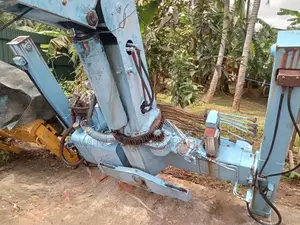 TADANO 3 TON LONG JACK BOOM