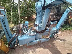 TADANO 3 TON LONG JACK BOOM