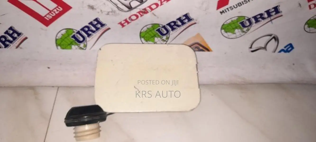 Nissan X Trail NT 31 Petrol Lid plate