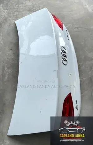 Audi A4 B8 2.0 Auto (2011) - Complete Boot Lid