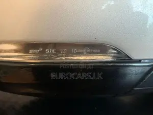 Discovery 4 Side Mirror