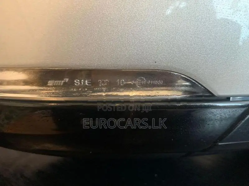 Discovery 4 Side Mirror