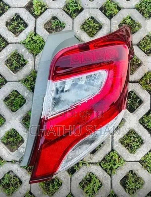 Toyota Vitz KSP130 Tail Lights