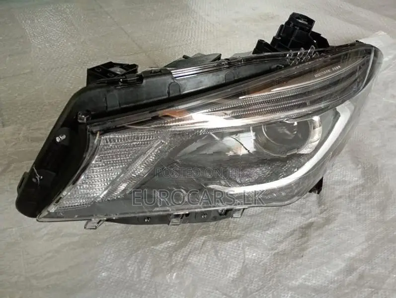 Mercedes Benz CLA Headlight