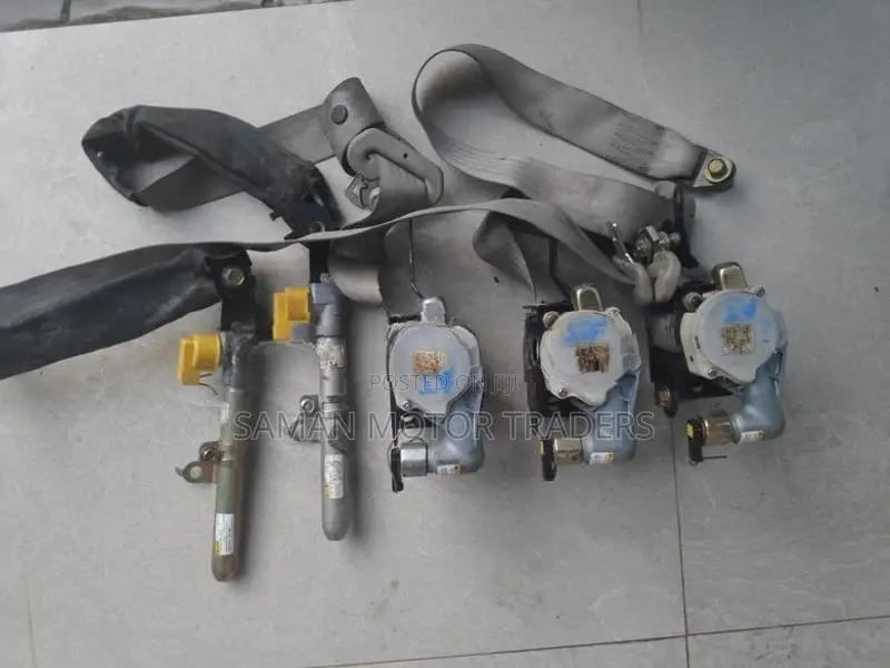 Nissan Atlas Lorry Seat Belt Set
