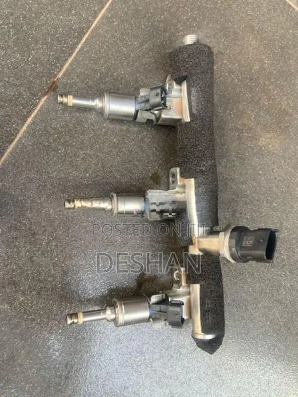 Suzuki Swift Rs belino vitara s croos Fuel Injector set
