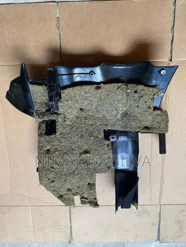 Benz W 202 Under Strewing Wheel Plastic Garnish