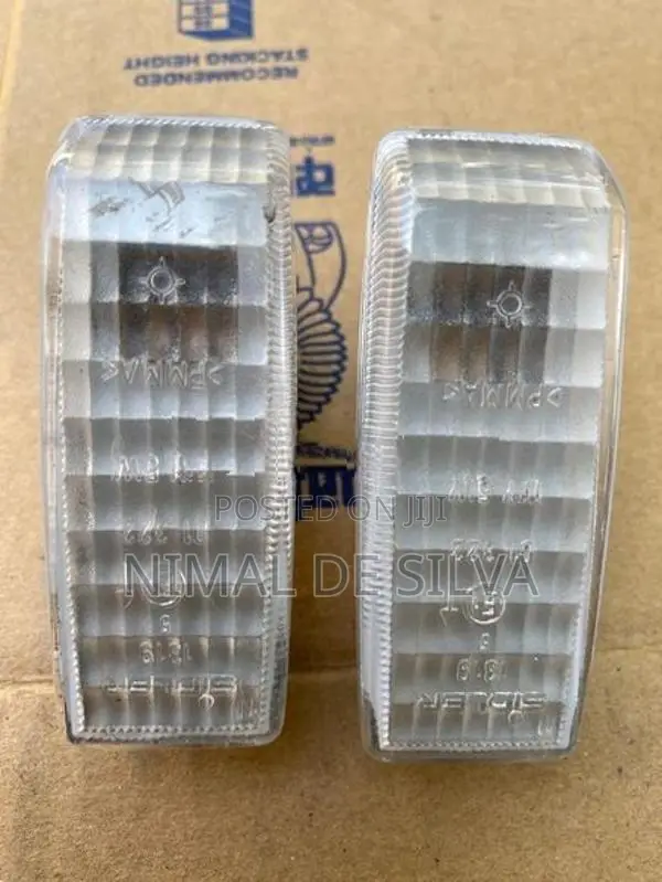 Benz W 202 124 Fenders Signal Lights