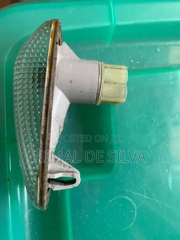 Benz W 210 Fender Signal Light